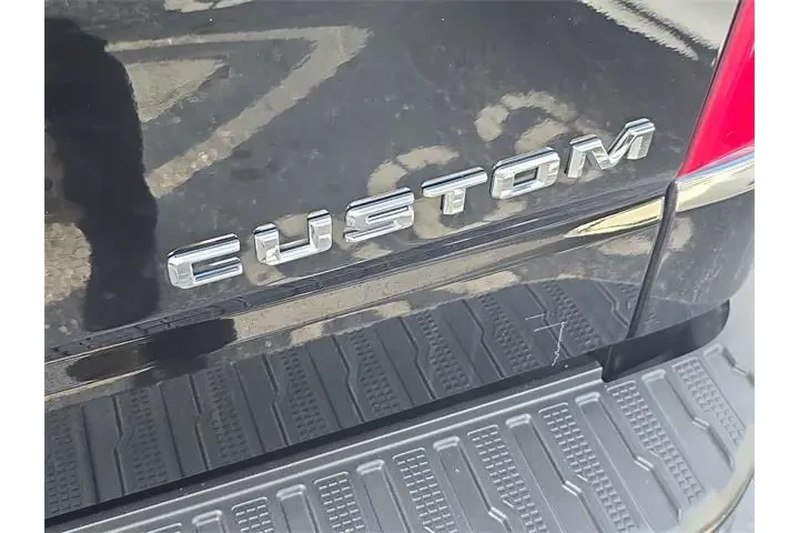 $31990 : Chevrolet Silverado 1500 202 image 8