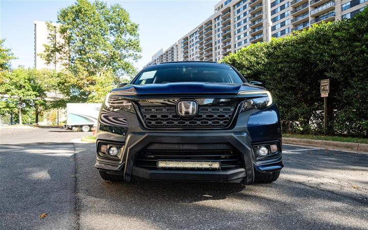 $21950 : 2019 HONDA PASSPORT image 9