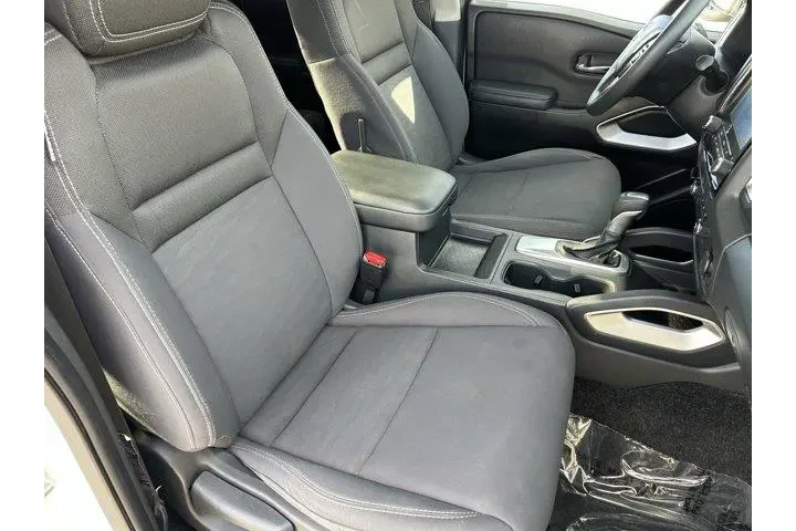 $27496 : Nissan Frontier 2022 4x4 S 4 image 10