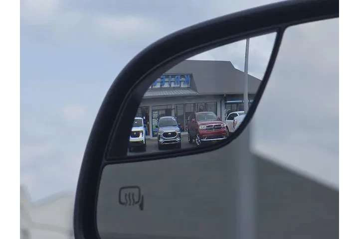 $15430 : Ford Taurus 2016 SEL 4dr Sed image 5