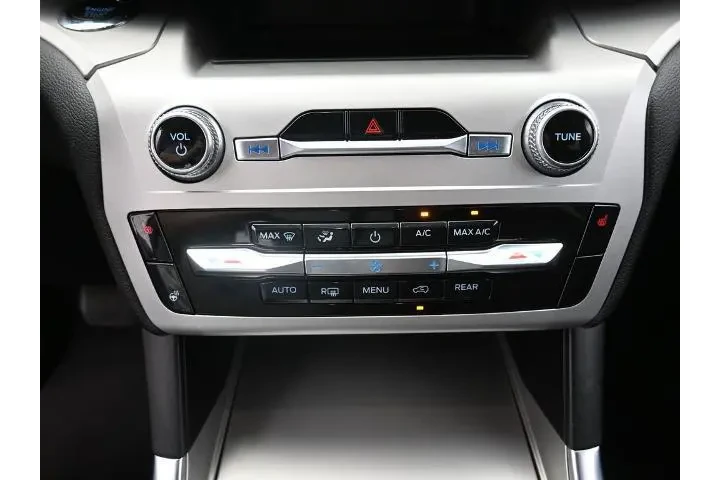 $27899 : Ford Explorer 2022 XLT 4dr S image 9