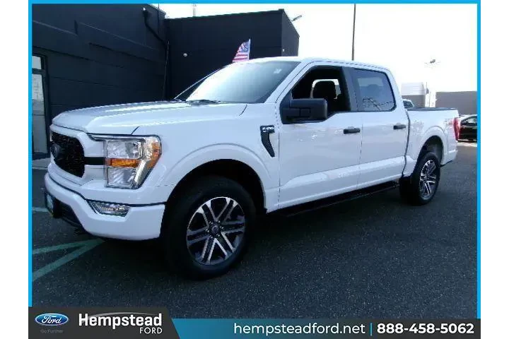 $39996 : Ford F-150 2022 4x4 XL 4dr S image 1