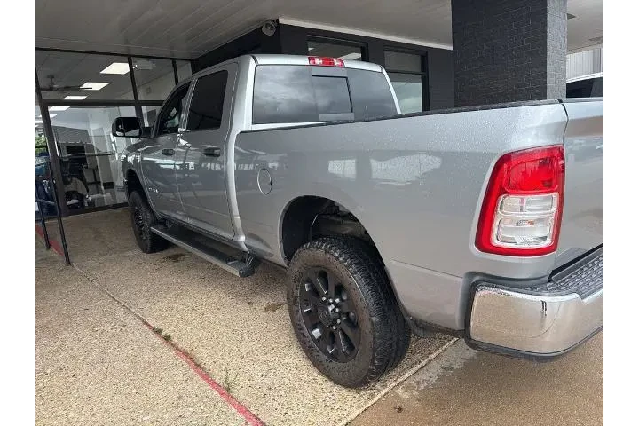 $35173 : Ram 2500 2021 4x4 Tradesman image 4