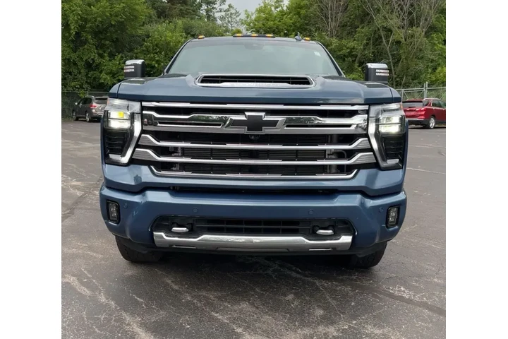 $70777 : Chevrolet Silverado 2500HD 2 image 2