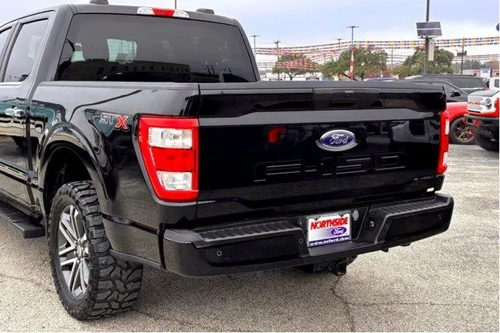 $34977 : Ford F-150 2023 4x2 XL 4dr S image 8