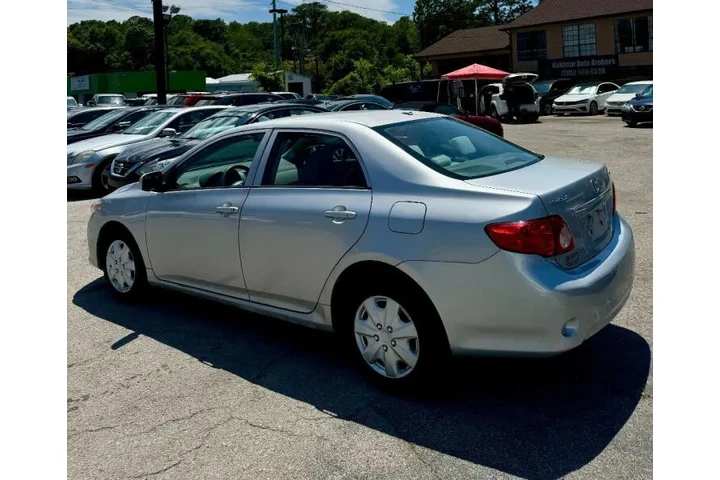 $5900 : 2010 Corolla LE image 4