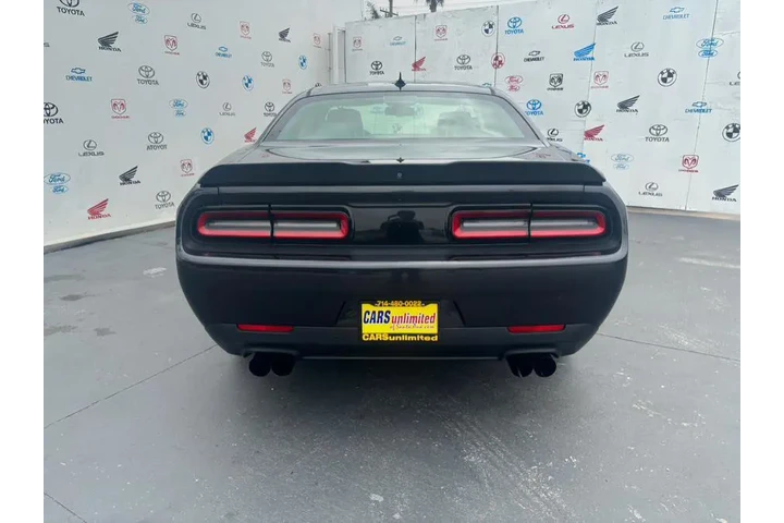 $22995 : 2018 Challenger SXT Plus RWD image 5