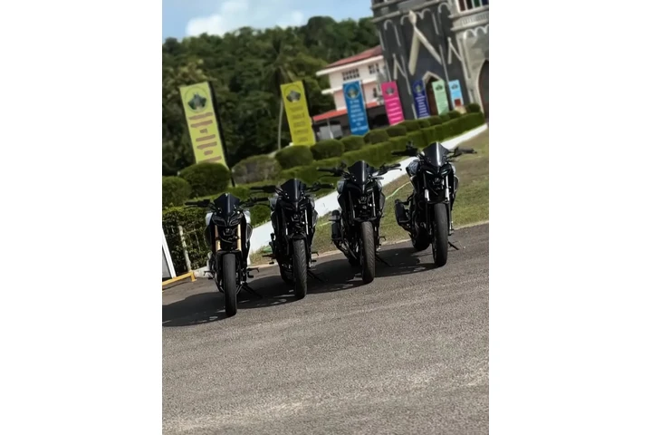 $5700 : Yamaha MT-15 image 2