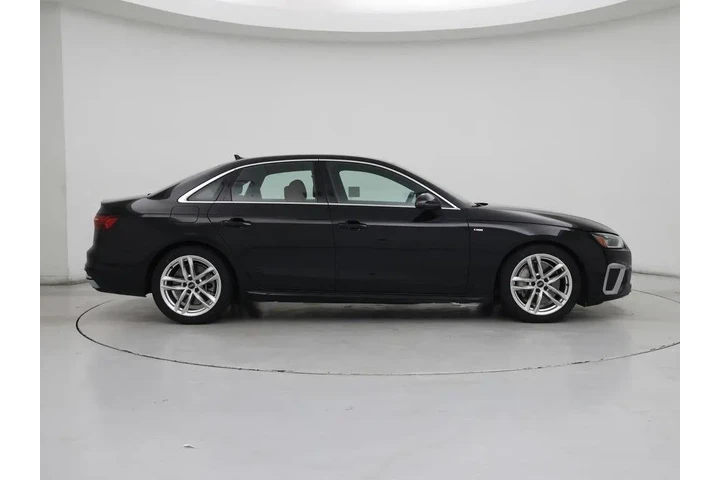$27998 : Audi A4 2022 AWD quattro S l image 7