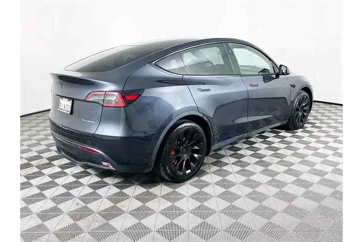$29900 : Tesla Model Y 2024 AWD Long image 7