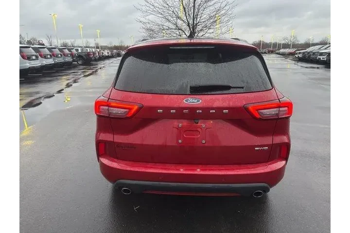 $25000 : Ford Escape 2023 AWD ST-Line image 5