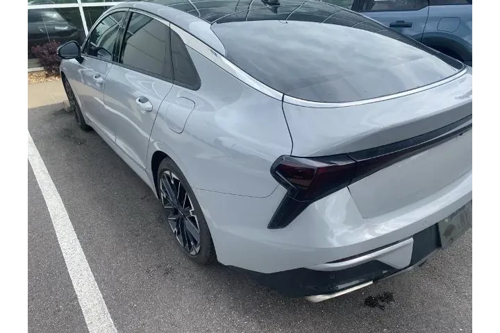 $33997 : Kia K5 2026 GT 4dr Sedan image 10