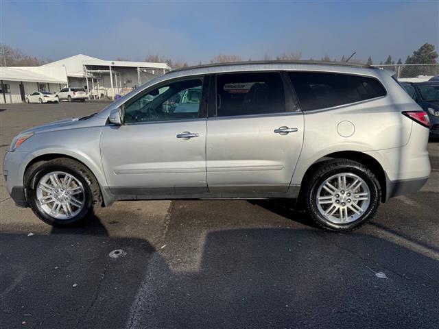 $8999 : 2014 Traverse image 2