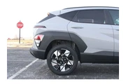 $23237 : Hyundai KONA 2024 AWD SEL 4d thumbnail