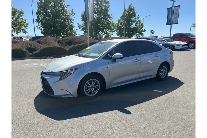 $20829 : Toyota Corolla Hybrid 2021 L image 4