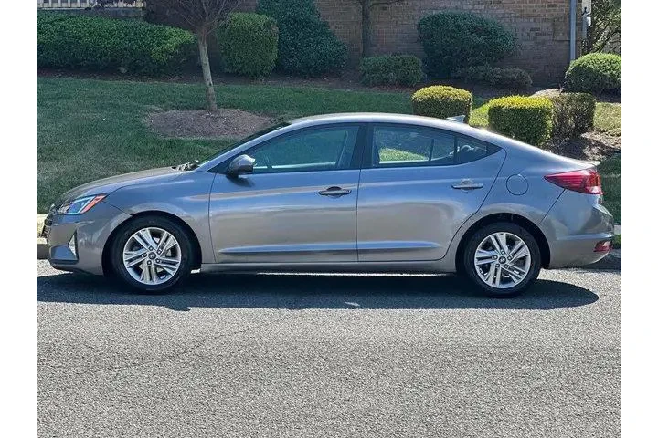 $7995 : Hyundai ELANTRA 2020 Limited image 5