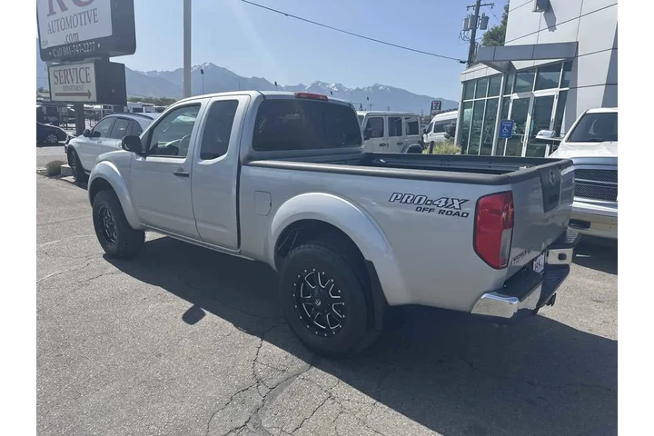 $14995 : 2012 Frontier SV image 8