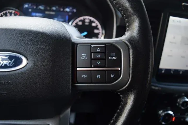 $37000 : Ford F-150 2022 4x4 XLT 4dr image 5