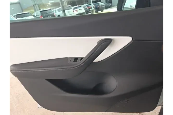 $24800 : Tesla Model Y 2021 AWD Long image 6