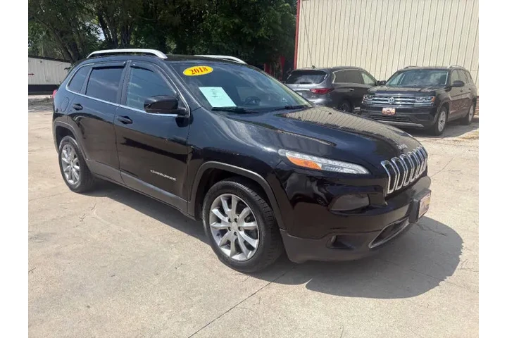 $10950 : 2018 Cherokee Limited image 3