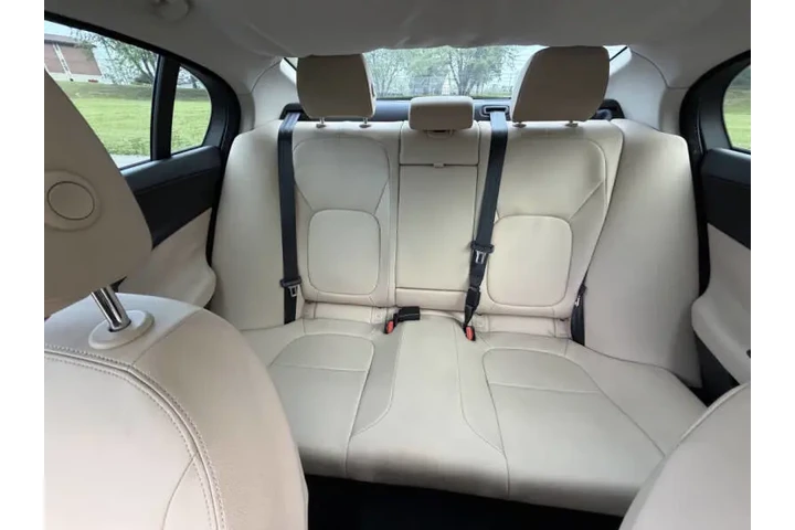 $9750 : 2018 XE 25t Premium image 10