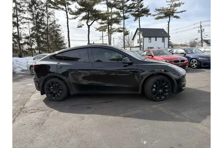 $28943 : Tesla Model Y 2023 AWD 4dr C image 6