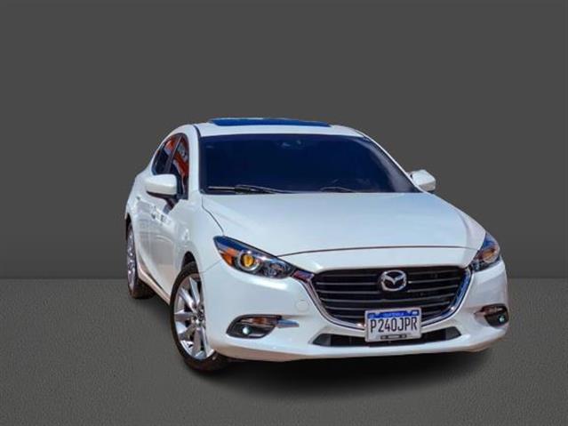 Mazda 3 Grand Touring image 2