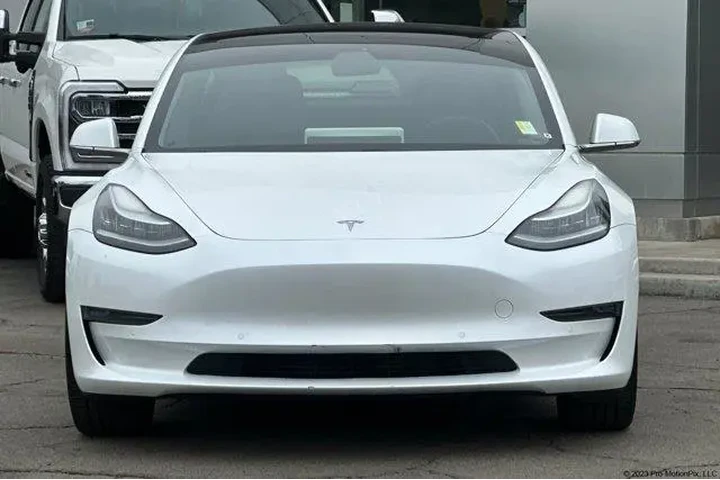 $20998 : Tesla Model 3 2019 Mid Range image 9