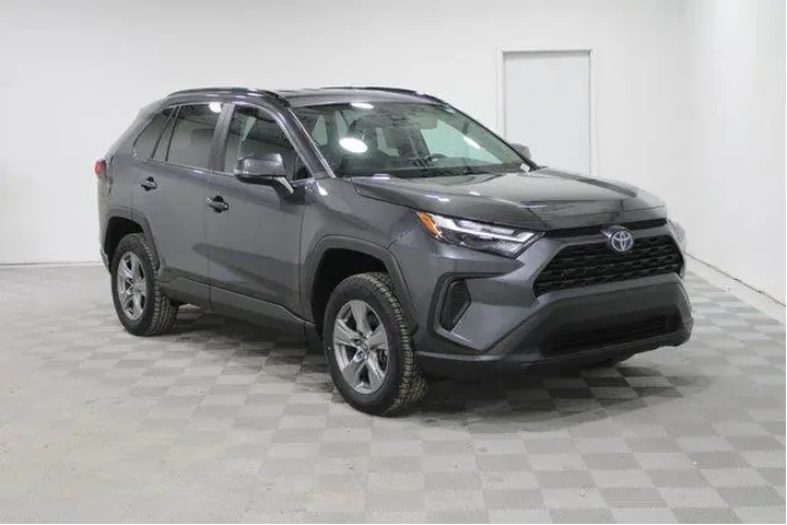 $29948 : Toyota RAV4 Hybrid 2023 AWD image 1