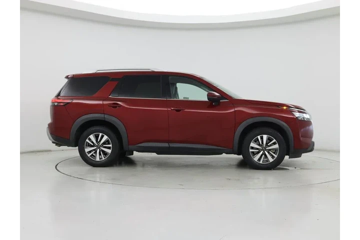 $27998 : Nissan Pathfinder 2023 SL 4d image 7