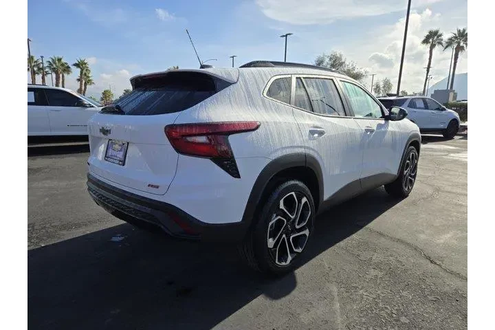 $23991 : Chevrolet Trax 2024 RS 4dr C image 5