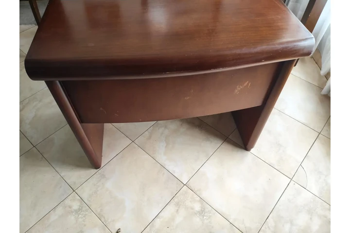 $200000 : escritorio usado en cedro image 3