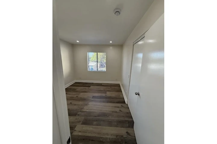 $1100 : APT DE 1 RECAMARA  LOS ANGELES image 5
