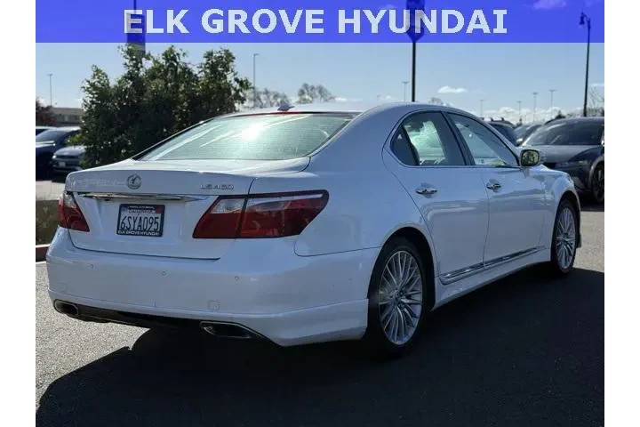 $11866 : Lexus LS 460 2011 4dr Sedan image 7