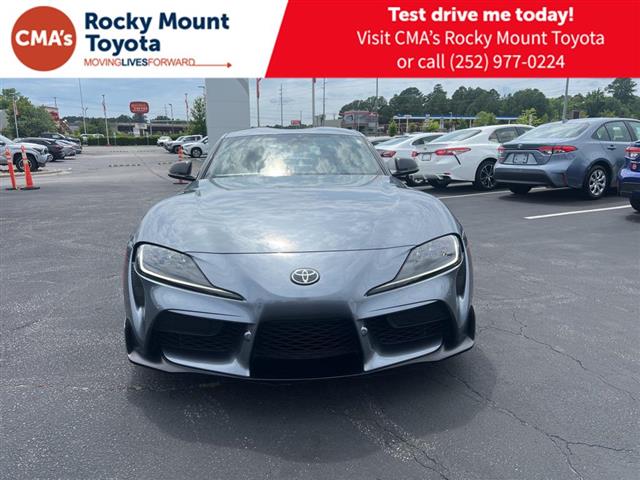 $56998 : PRE-OWNED 2022 TOYOTA SUPRA 3 image 2