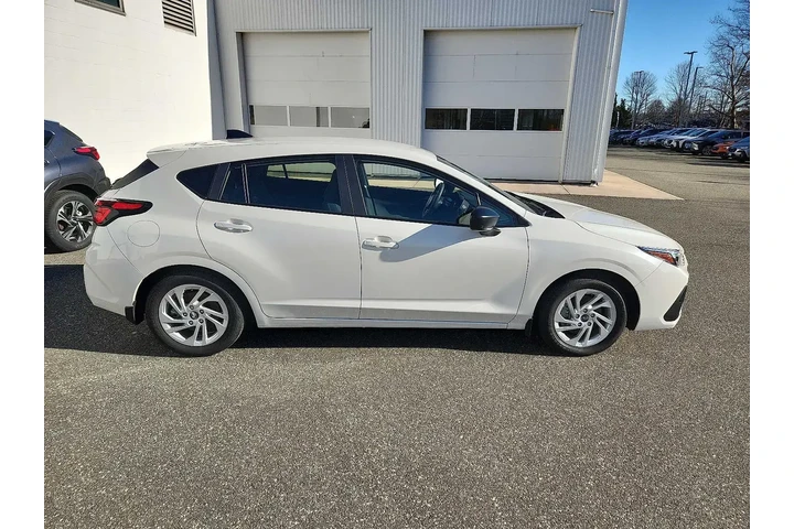 $21882 : Subaru Impreza 2025 AWD Base image 7