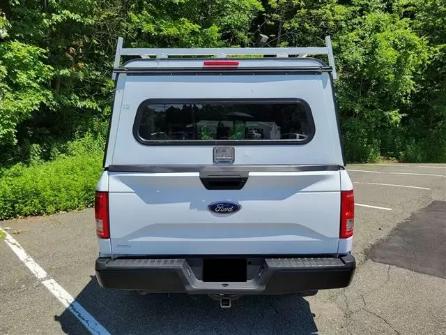 $9000 : Ford F150 2016 --- Reg Cab image 4