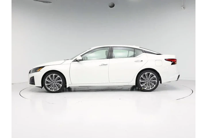 $24998 : Nissan Altima 2023 2.5 SL 4d image 3