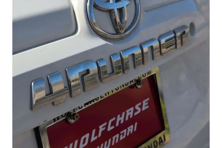 $29285 : Toyota 4Runner 2019 4x4 SR5 image 8