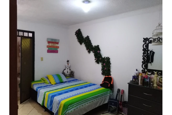 $240000000 : Venta casa barrio Las Granjas image 7