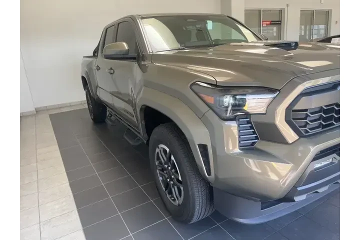 $37690 : Toyota Tacoma 2025 4x2 TRD S image 6