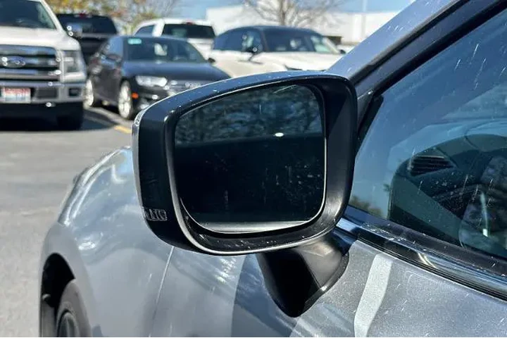 $21995 : Mazda Mazda3 2018 Grand Tour image 8