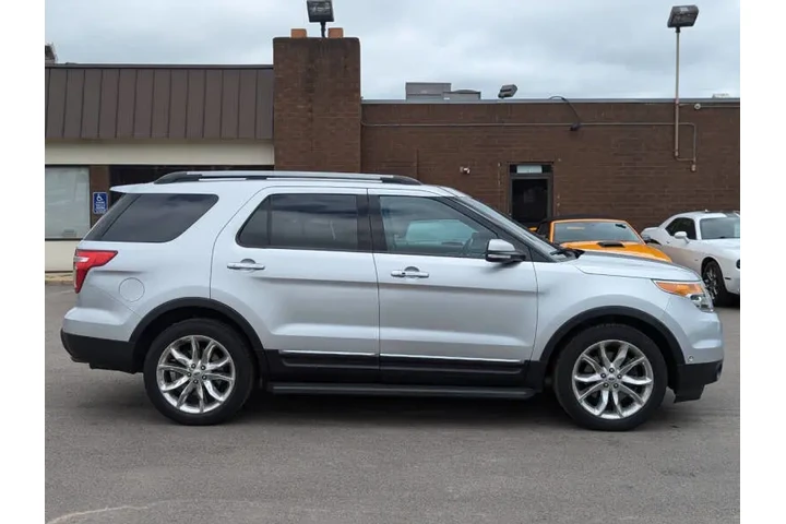 $13572 : 2015 Explorer Limited image 3