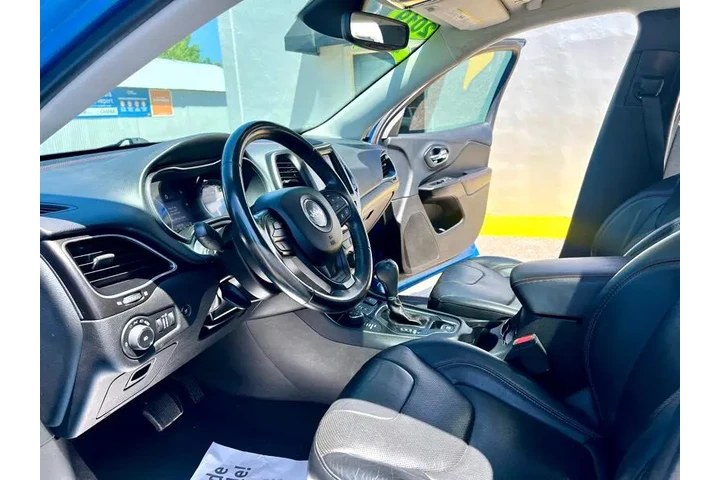 $18995 : 2019 Cherokee Trailhawk 4WD image 9