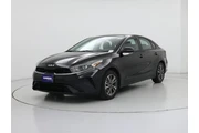 $17998 : Kia Forte 2023 LXS 4dr Sedan thumbnail