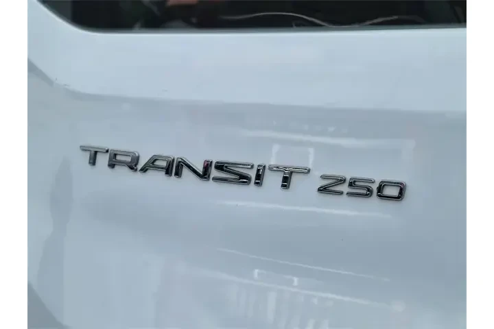 $30191 : Ford Transit 2024 250 3dr SW image 5