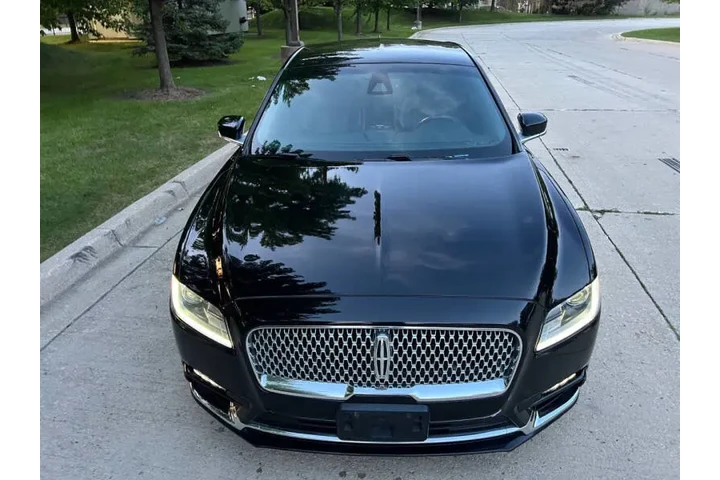$19995 : 2020 Continental Livery image 3