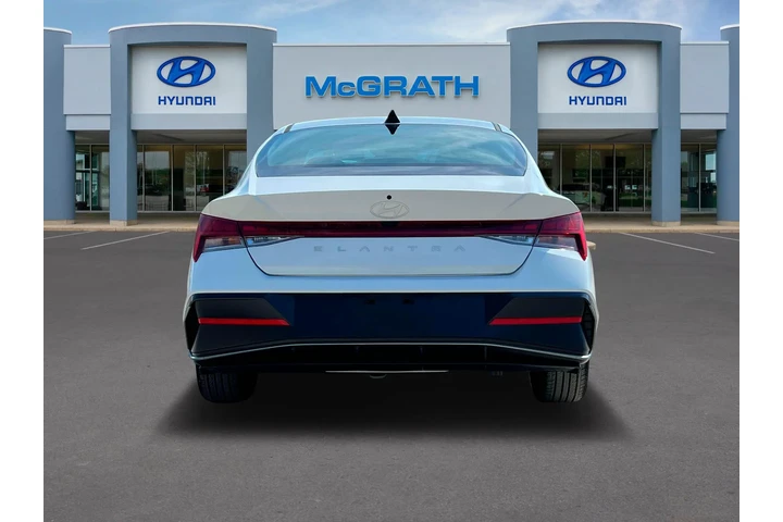 $21056 : Hyundai ELANTRA 2024 SEL 4dr image 6