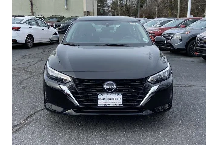 $20050 : Nissan Sentra 2025 SV 4dr Se image 2