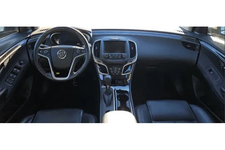 2016 LaCrosse Leather image 9